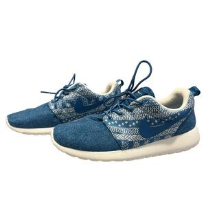 Nike Roshe One Winter Trainer Blue Women’s 9.5 Like New